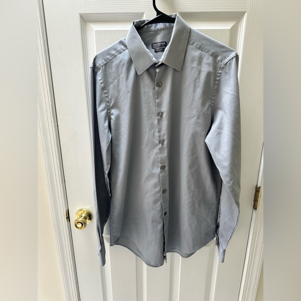 Van Heusen Men's Gray Dress Shirt